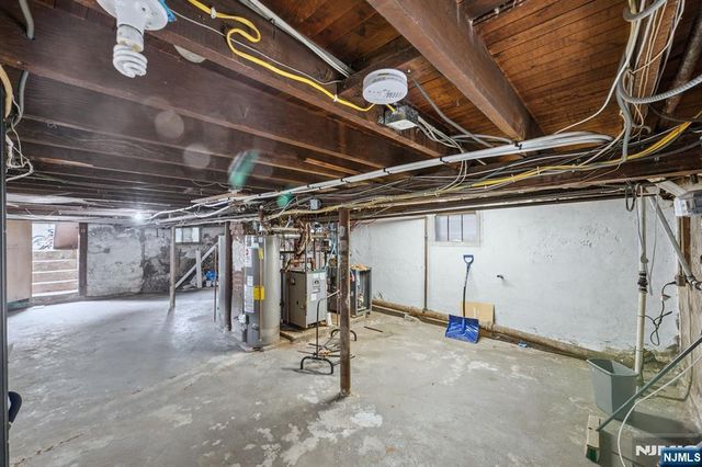 345 2nd Street, Saddle Brook, NJ 07663