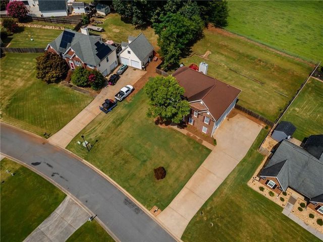 31 Churchill Downs NE NE, Cartersville, GA 30121