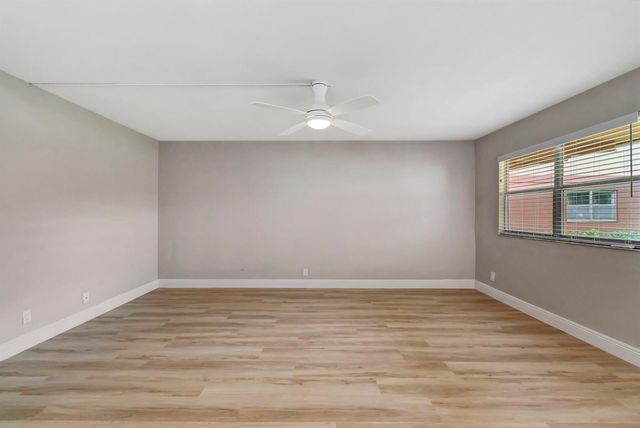 484 Saxony K, Delray Beach, FL 33446