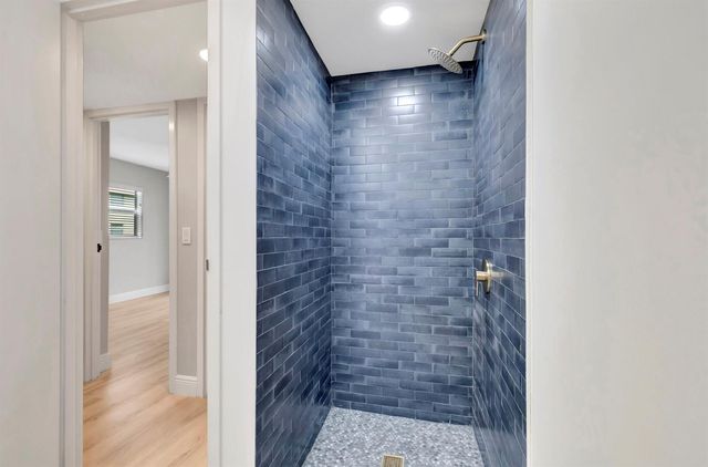 484 Saxony K, Delray Beach, FL 33446