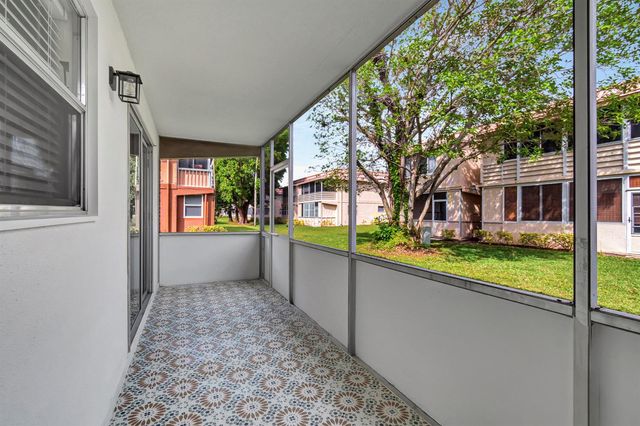 484 Saxony K, Delray Beach, FL 33446