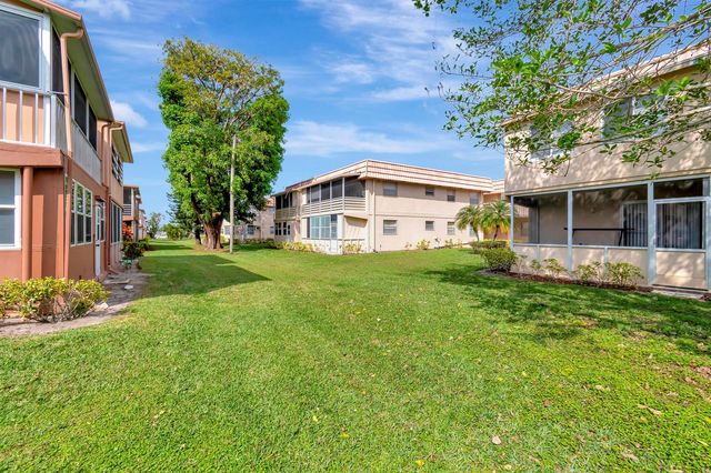 484 Saxony K, Delray Beach, FL 33446