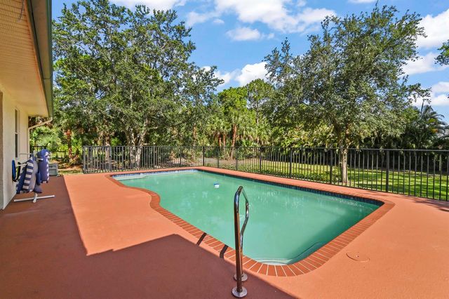 15286 Key Lime Boulevard, Loxahatchee, FL 33470