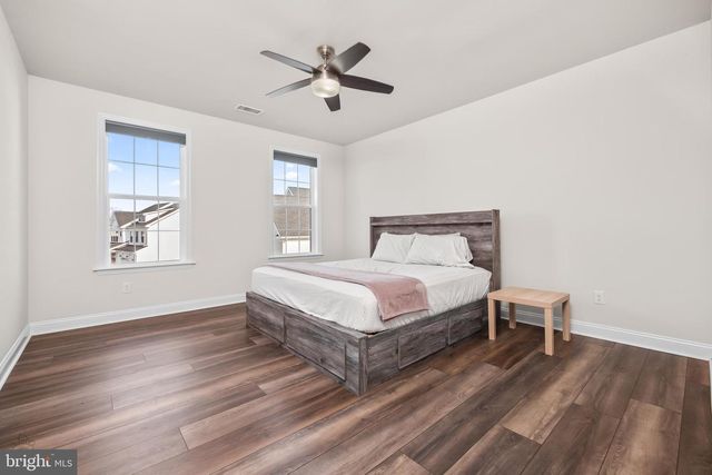 70 KATE CT, Easton, PA 18042