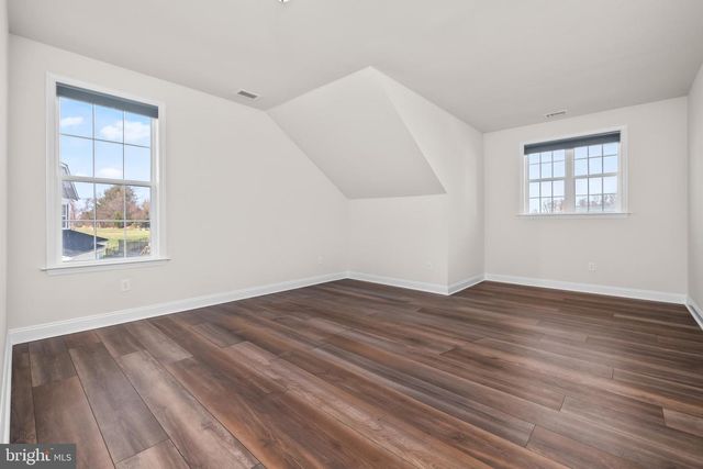 70 KATE CT, Easton, PA 18042