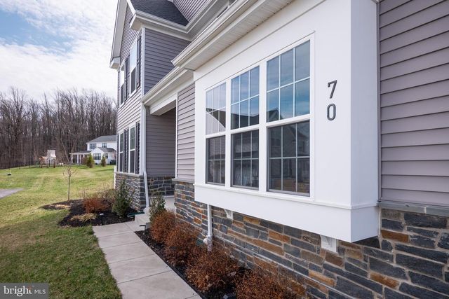 70 KATE CT, Easton, PA 18042