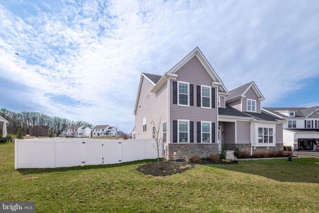 70 KATE CT, Easton, PA 18042
