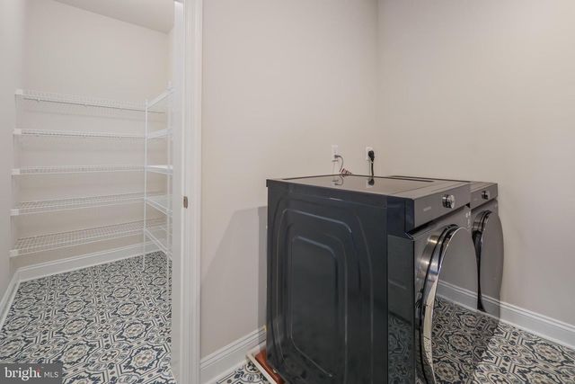 70 KATE CT, Easton, PA 18042