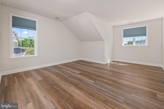 70 KATE CT, Easton, PA 18042