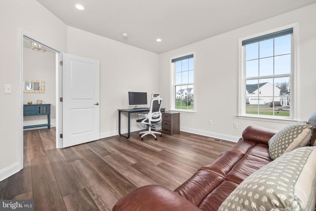 70 KATE CT, Easton, PA 18042