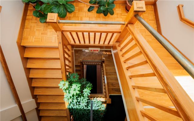 28 Pelham Street, Newport, RI 02840