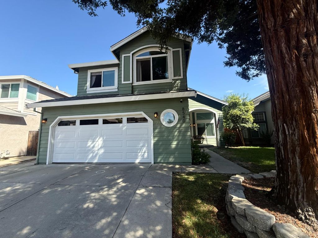 8540 Longspur Way, Antelope, CA 95843