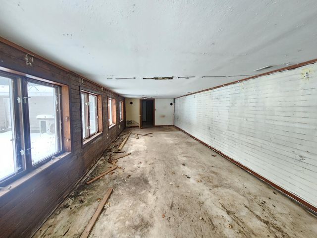 25113 12th Avenue, Gobles, MI 49055