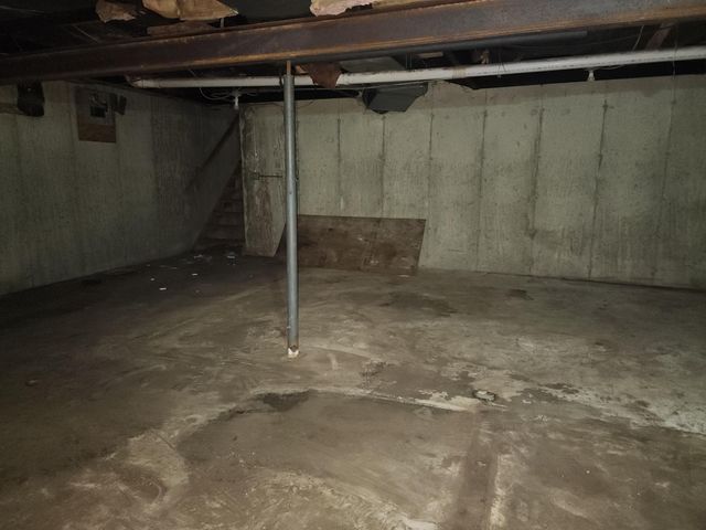 25113 12th Avenue, Gobles, MI 49055