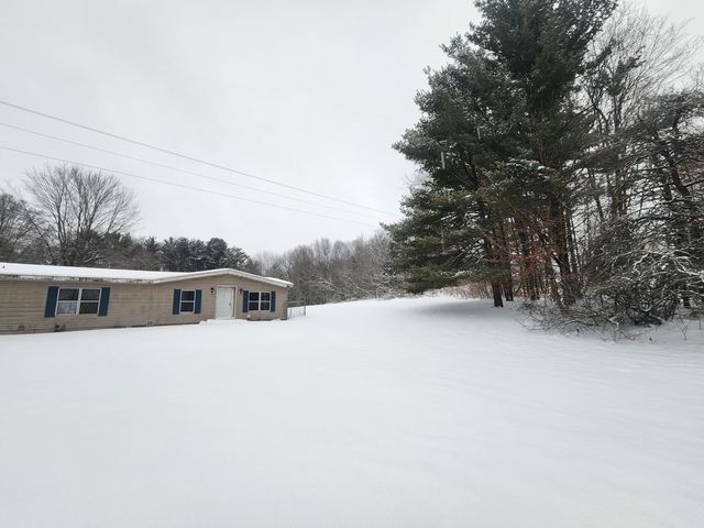 25113 12th Avenue, Gobles, MI 49055