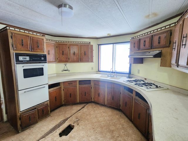 25113 12th Avenue, Gobles, MI 49055