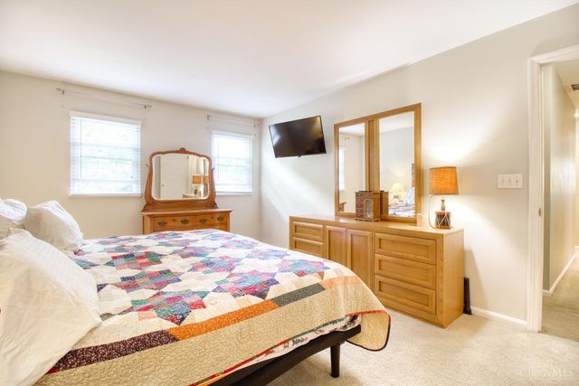 2434 Concordgreen Drive, Cincinnati, OH 45244