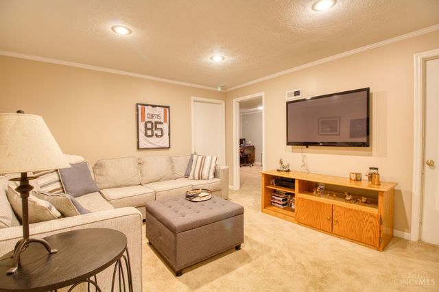 2434 Concordgreen Drive, Cincinnati, OH 45244