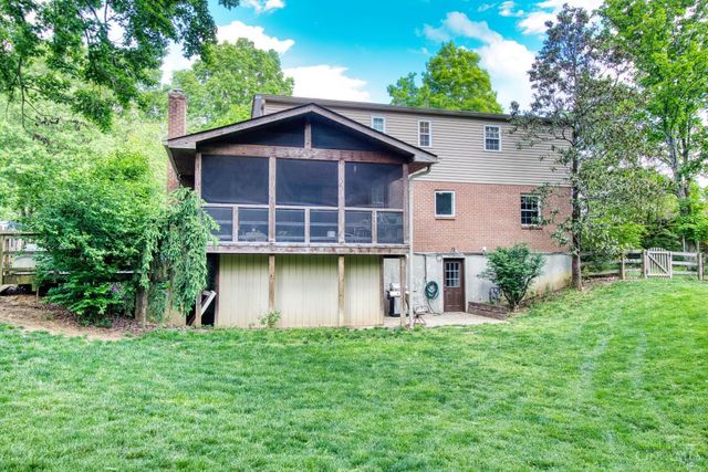 2434 Concordgreen Drive, Cincinnati, OH 45244
