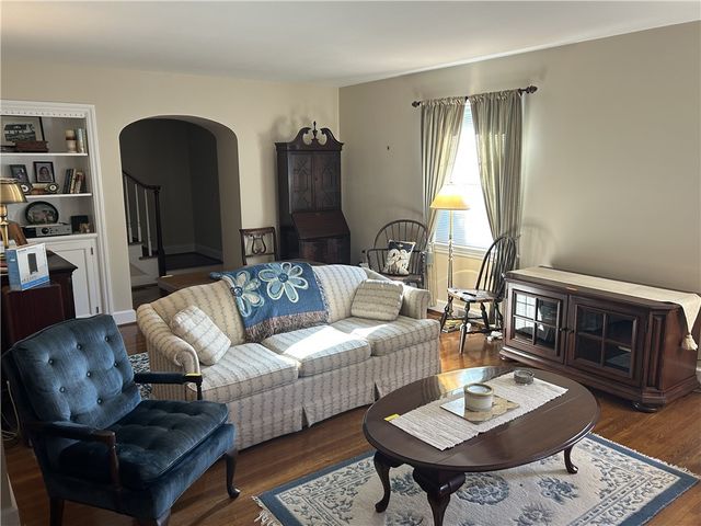3621 Lake Avenue, Rochester, NY 14612