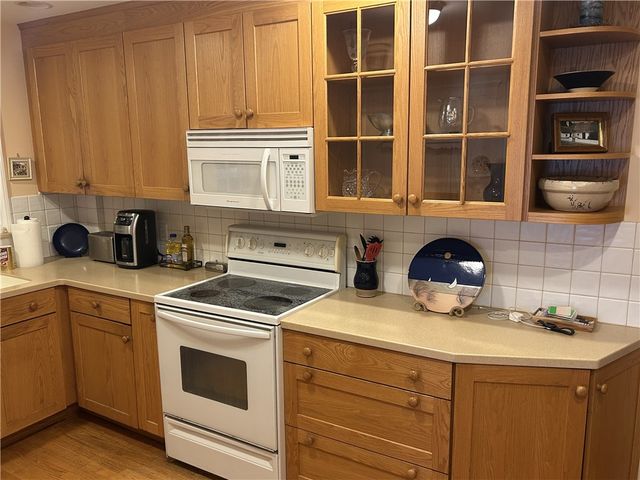 3621 Lake Avenue, Rochester, NY 14612