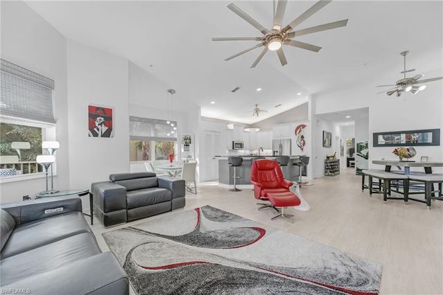 11033 Harbour Yacht CT 202, Fort Myers, FL 33908