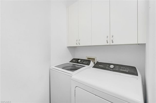 11033 Harbour Yacht CT 202, Fort Myers, FL 33908