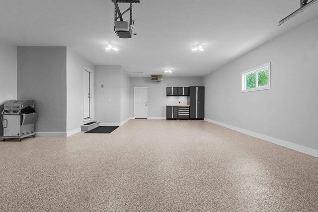 5071 SNAPDRAGON CIRCLE, Little Suamico, WI 54141