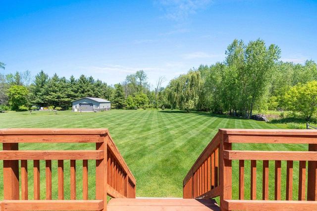 5071 SNAPDRAGON CIRCLE, Little Suamico, WI 54141