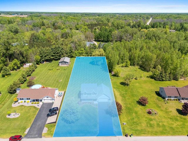 5071 SNAPDRAGON CIRCLE, Little Suamico, WI 54141