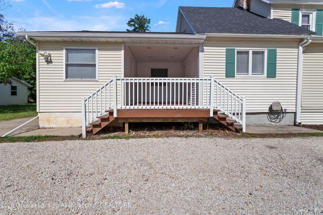 113 W Polly Street, Perry, MI 48872