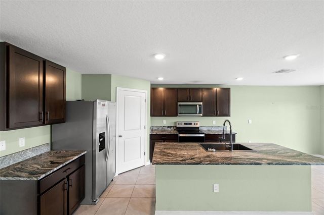 2818 GUMBO LIMBO DRIVE, Wimauma, FL 33598