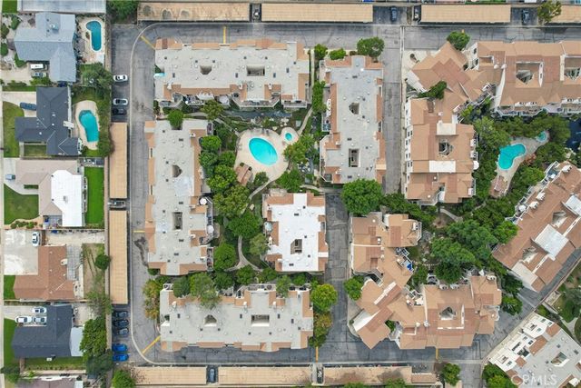 4900 N Grand 322, Covina, CA 91724