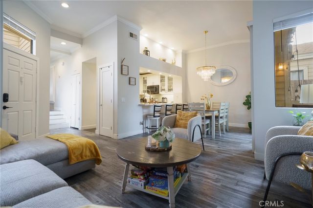 4900 N Grand 322, Covina, CA 91724