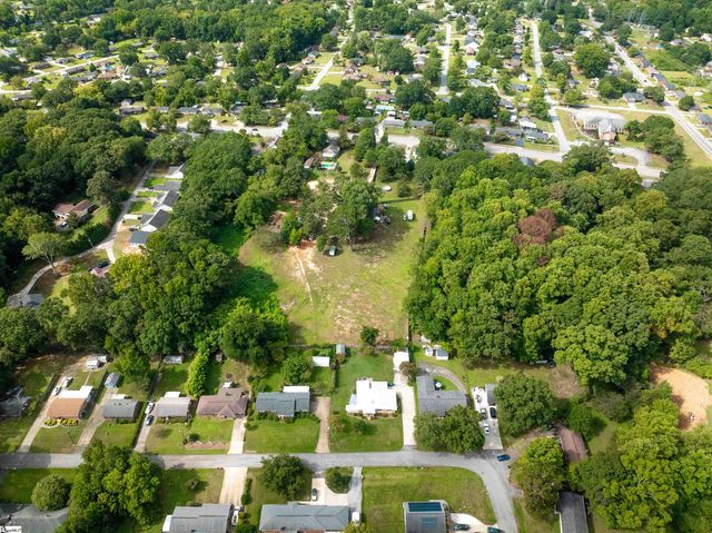 00 W Parker Road, Greenville, SC 29617