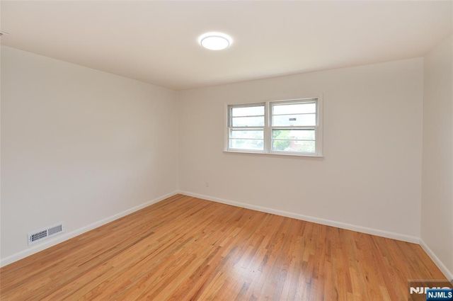2 Kershner Place, Fair Lawn, NJ 07410