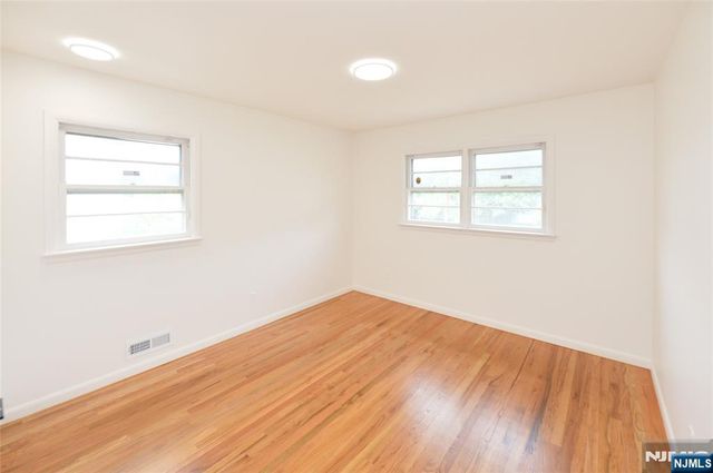 2 Kershner Place, Fair Lawn, NJ 07410
