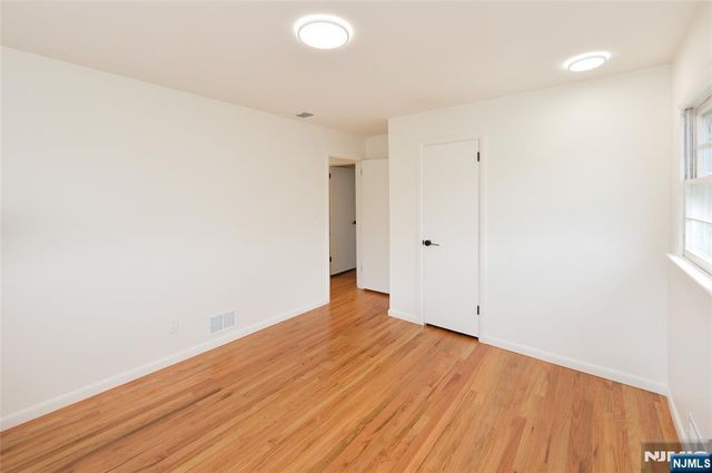 2 Kershner Place, Fair Lawn, NJ 07410