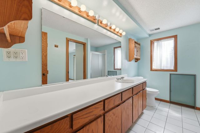 386 Bear Avenue S, Vadnais Heights, MN 55127