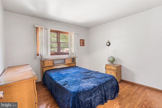 361 SHADY LA, Hamilton, NJ 08619