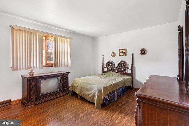 361 SHADY LA, Hamilton, NJ 08619