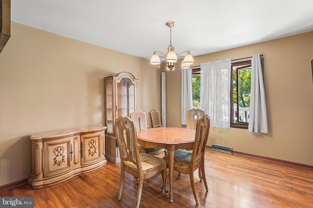 361 SHADY LA, Hamilton, NJ 08619