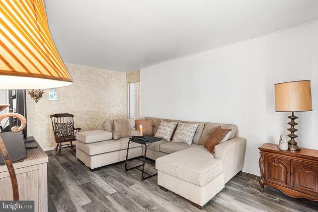361 SHADY LA, Hamilton, NJ 08619