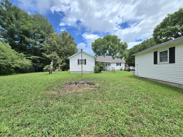 118 Bone Cave Rd, Rock Island, TN 38581