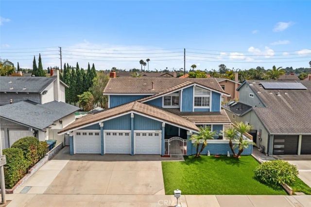 8412 Velvet Circle, Huntington Beach, CA 92646