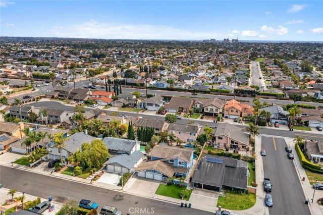 8412 Velvet Circle, Huntington Beach, CA 92646