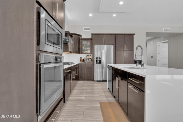1256 DESERT NIGHT Street, El Paso, TX 79912