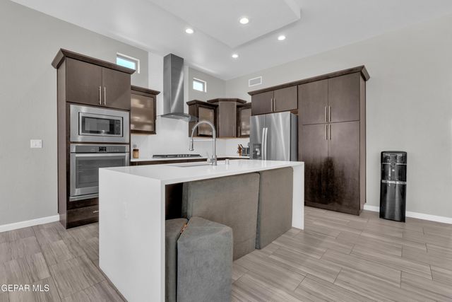 1256 DESERT NIGHT Street, El Paso, TX 79912