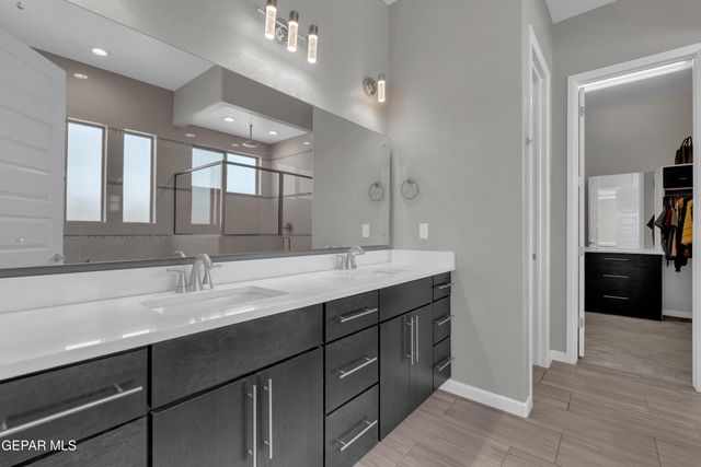 1256 DESERT NIGHT Street, El Paso, TX 79912