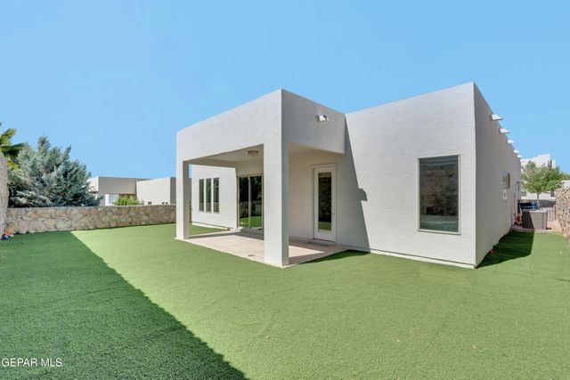 1256 DESERT NIGHT Street, El Paso, TX 79912